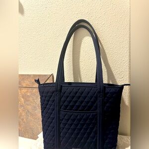 Vera Bradley Small Vera Tote Bag. EUC. Navy Blue